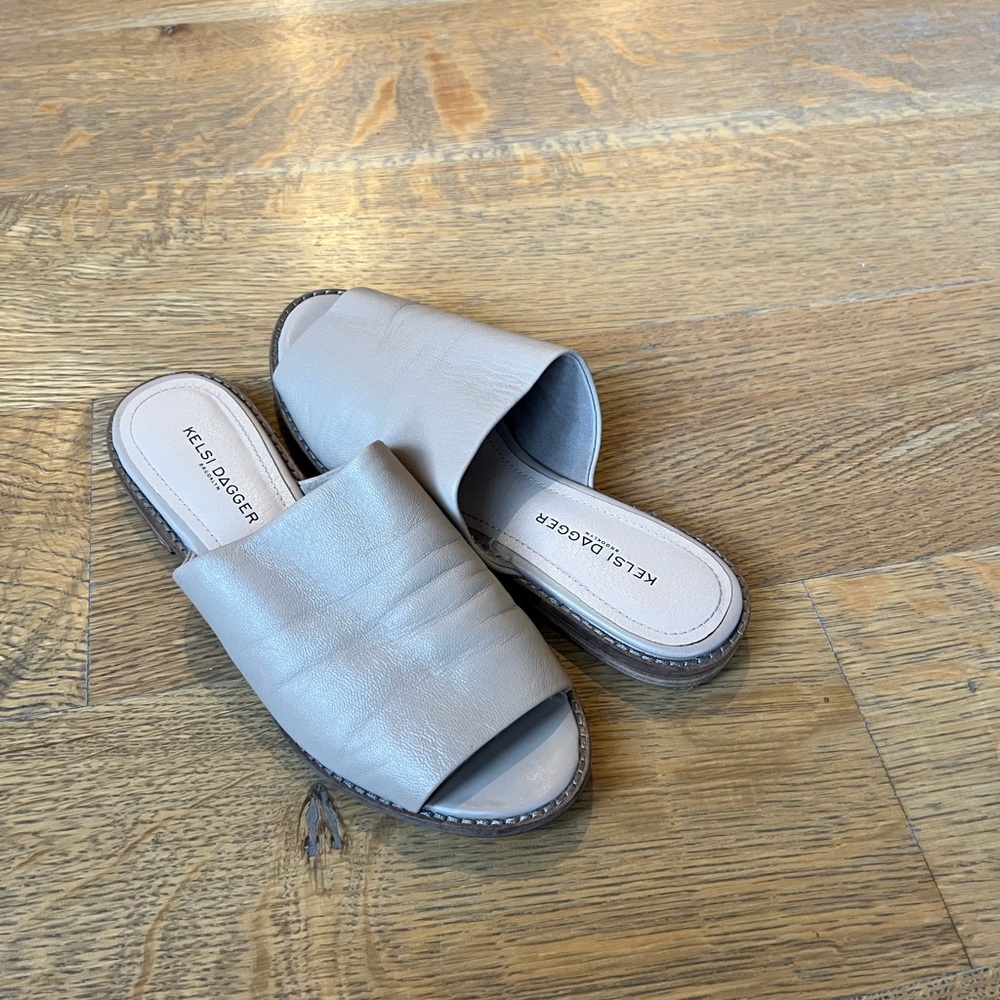 Kelsi Dagger Flats!